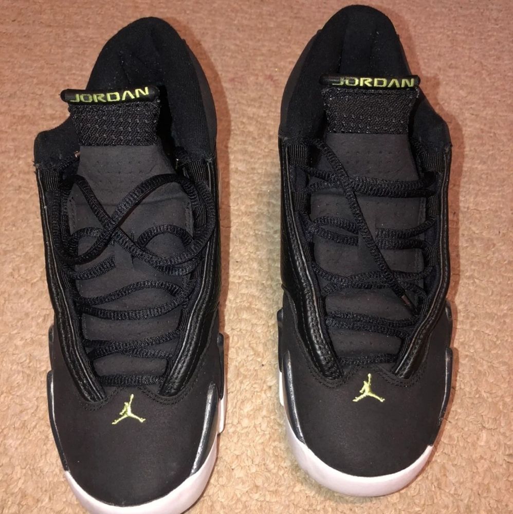 Jordan retro 14s indiglo size 7y